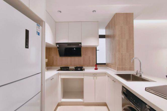Bright Natural-Light 1BR Apartment near Xintiandi Metro (L9/L10/L13)