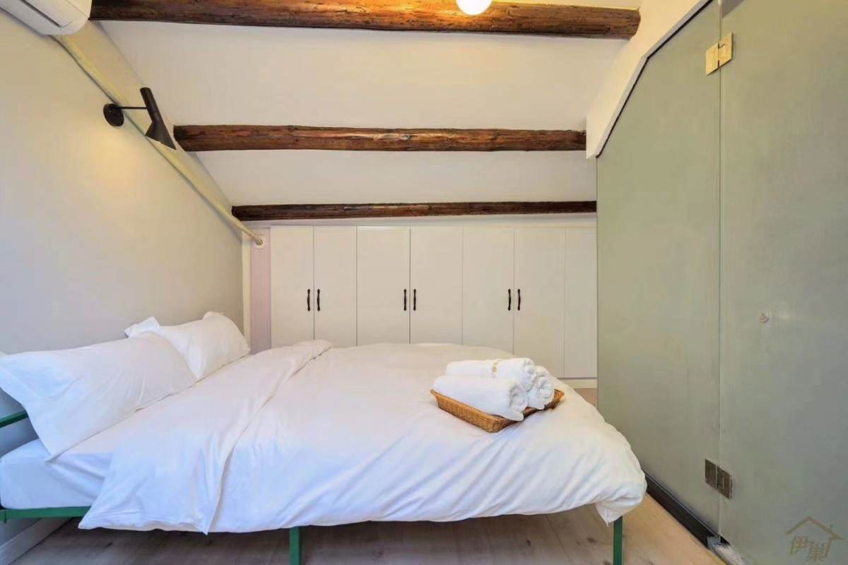 Housing image — Bedroom