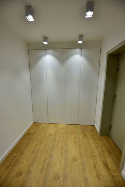 Housing image — Room