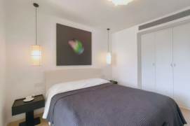 High-Floor 1BR Apartment near Huaihai Lu (L1/L8/L14)