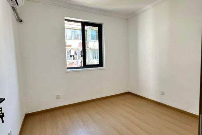 1BR Apartment near Jiangsu Rd Metro (L2/L11)
