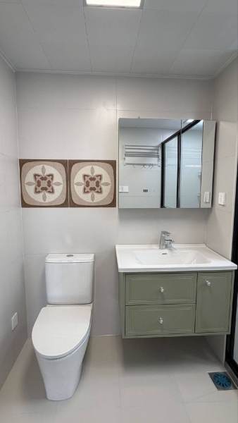 Housing image — Bathroom