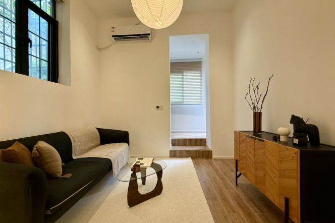 High-Ceiling 1BR Lane House in Jing'an with Terrace (L7)