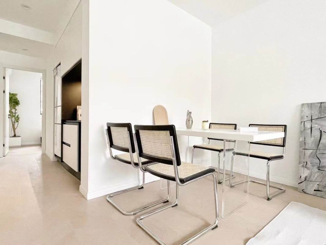 Housing image — Dining Area