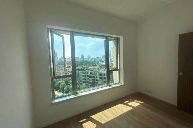 2BR Apartment near Jiaotong University Metro (L3/L4/L10)