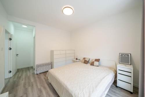 Housing image — Bedroom