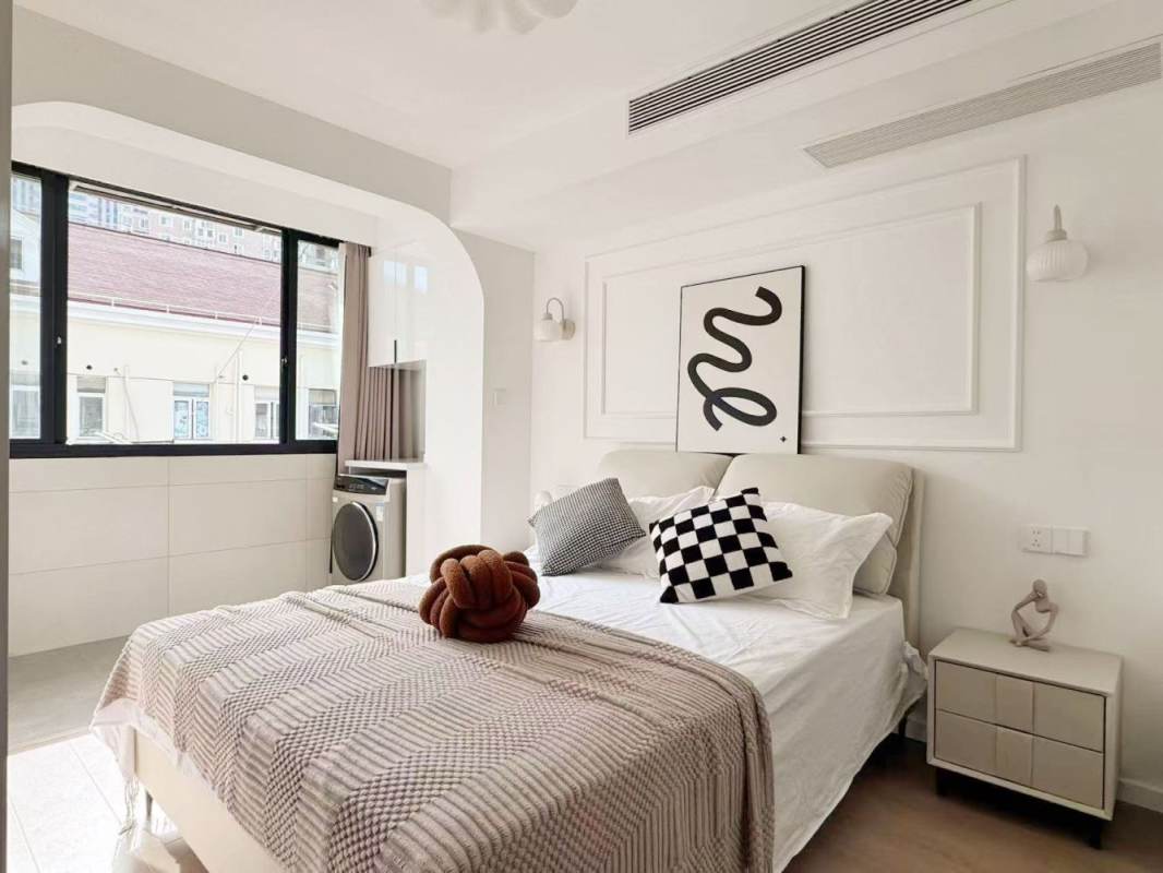 Housing image — Bedroom
