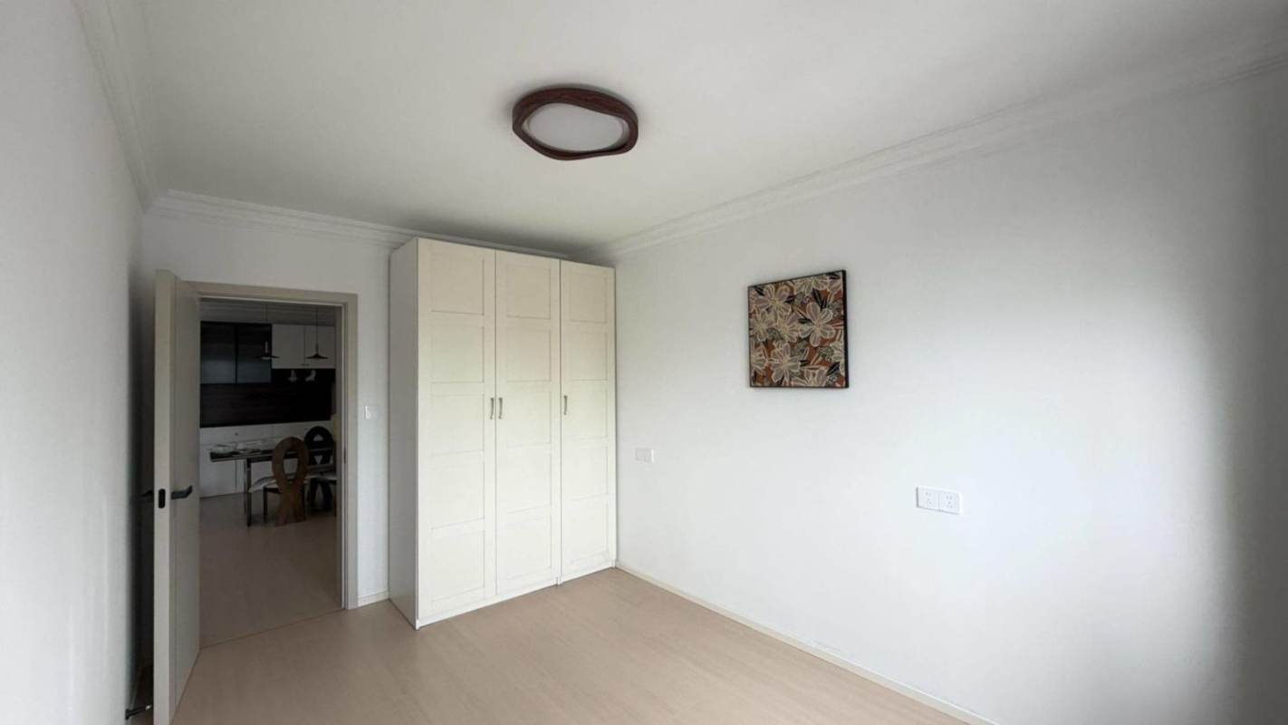 Housing image — Bedroom