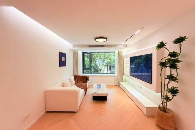 2BR Apartment at One Block (L1/L13)