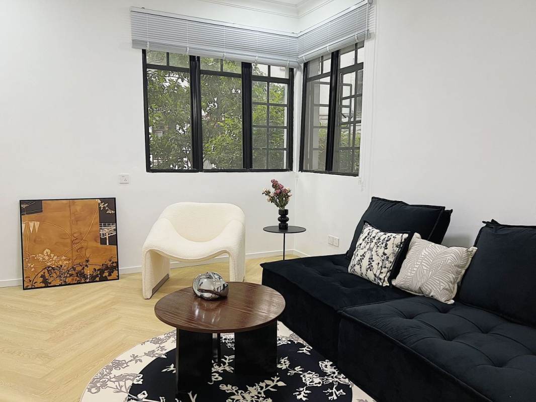 Housing image — Living Room