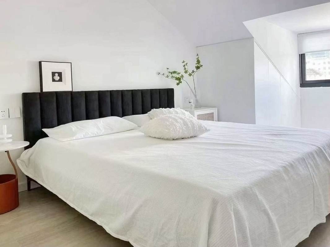 Housing image — Bedroom