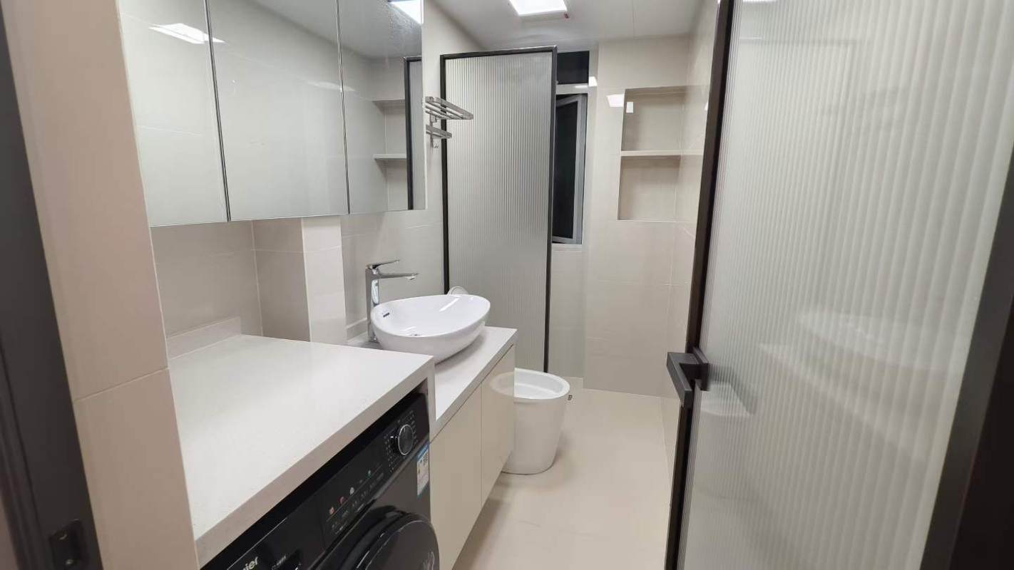 Housing image — Bathroom