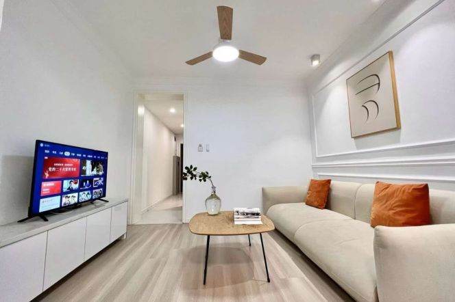 1BR Apartment in Jing'an