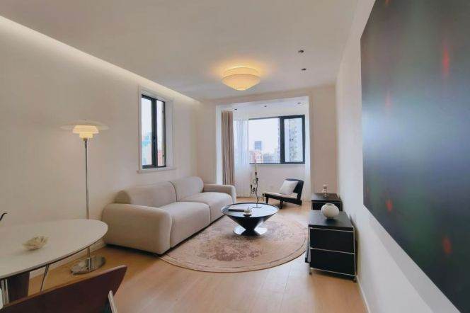 Bright Natural-Light 1BR Apartment near Xintiandi Metro (L9/L10/L13)