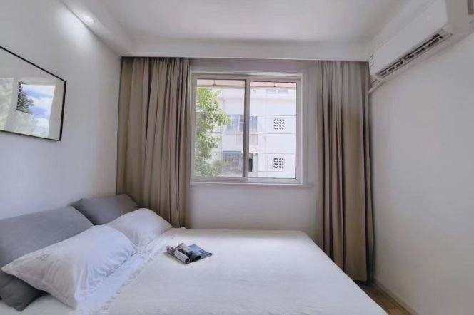 1BR Apartment in Old Xuhui (L10/L11)