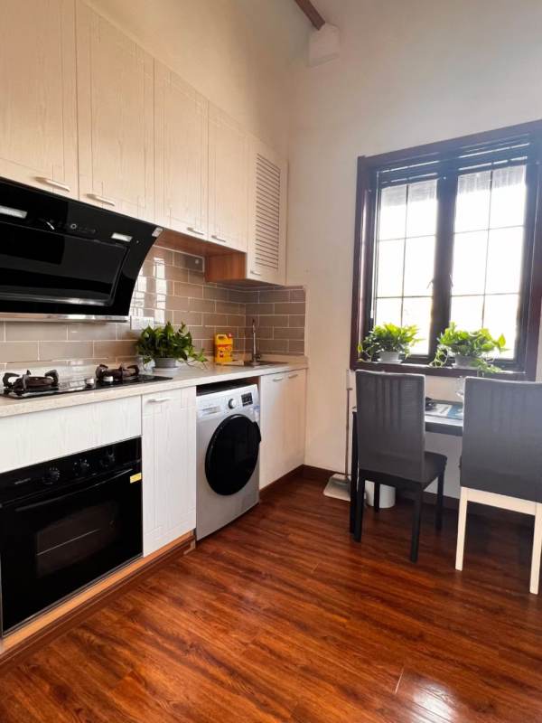 Housing image — Kitchen