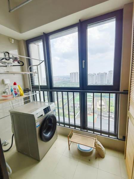 Housing image — Balcony