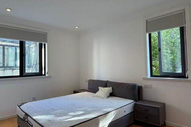Bright Historic 2BR Apartment in Old Xuhui (L10/L11)