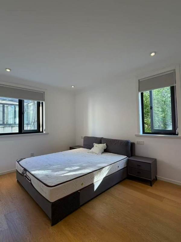 Housing image — Bedroom