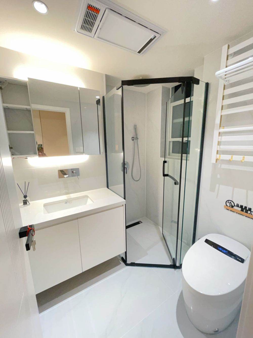 Housing image — Bathroom