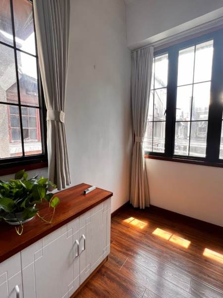 Housing image — Bedroom