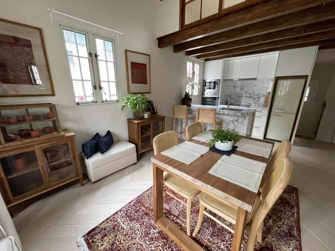 Housing image — Living Room