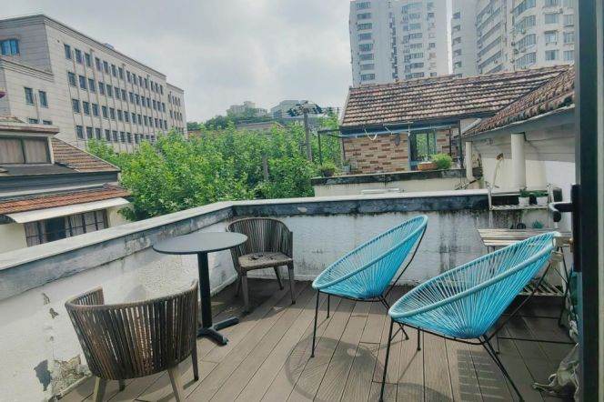 High-Ceiling 1BR Lane House in Old Xuhui with Terrace (L1/L10)