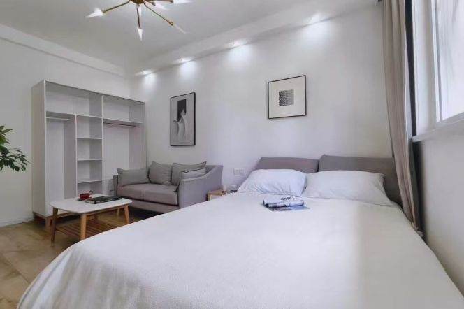 1BR Apartment in Old Xuhui (L10/L11)
