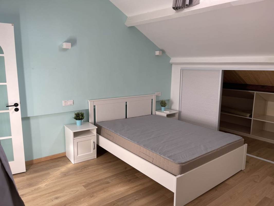 Housing image — Bedroom