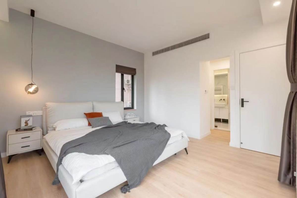 Housing image — Bedroom