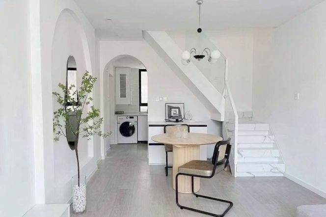 Spacious 1BR Apartment in Old Xuhui