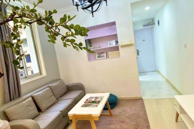 1BR Apartment in Jing'an with Green View (L7/L13)