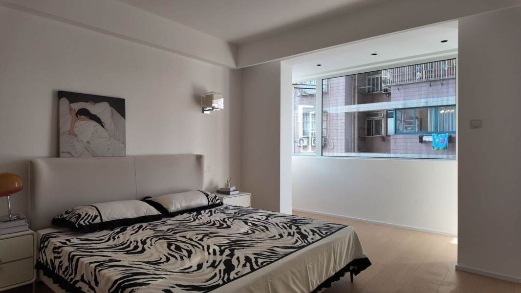 Housing image — Bedroom