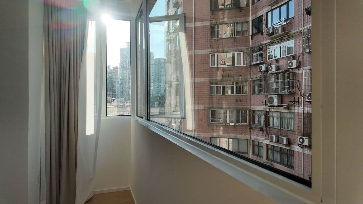 Housing image — Balcony