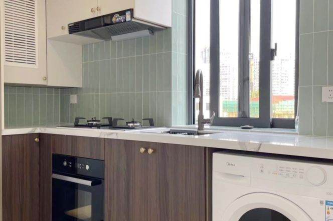 1BR Apartment in Jing'an (L2/L7/L14)