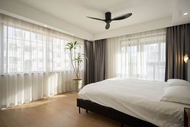 High-Floor 3BR Apartment near Jiangsu Rd Metro (L2/L11)