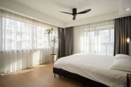 High-Floor 3BR Apartment near Jiangsu Rd Metro (L2/L11)