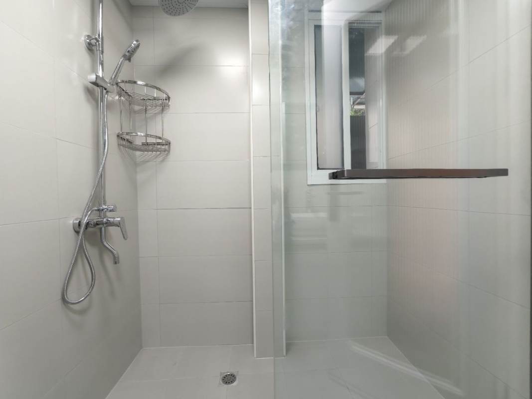 Housing image — Bathroom