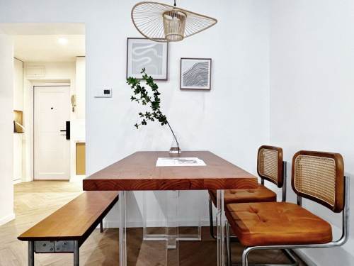 Housing image — Dining Area