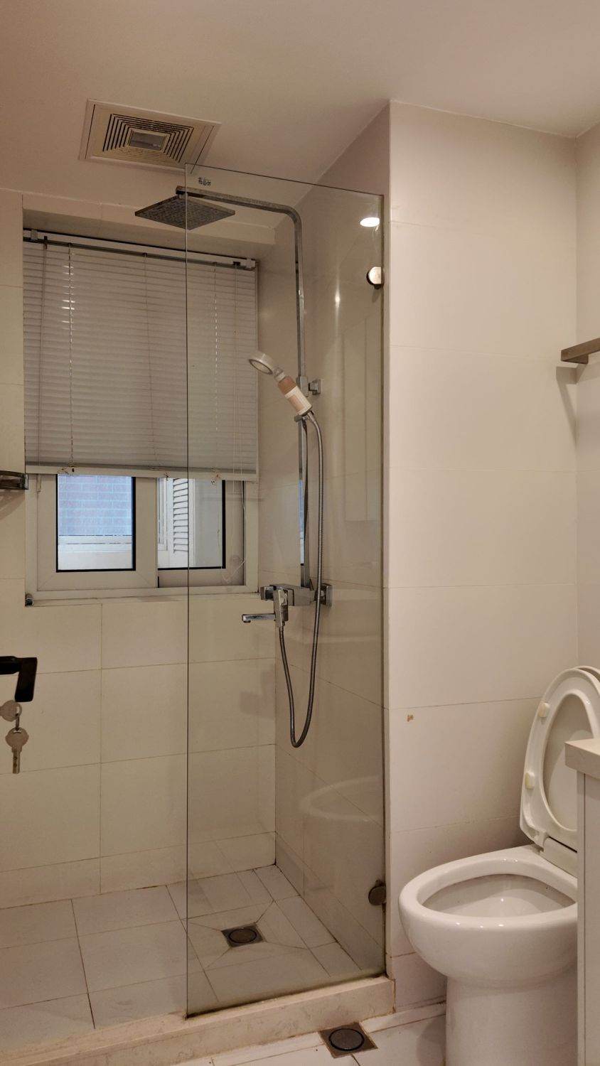 Housing image — Bathroom