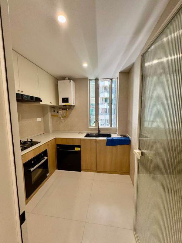 Housing image — Kitchen
