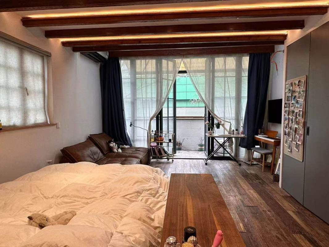 Housing image — Bedroom