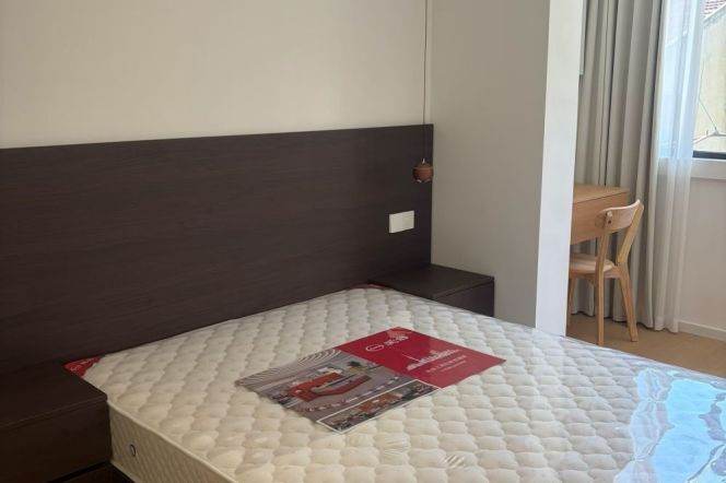 1BR Apartment in Jing'an