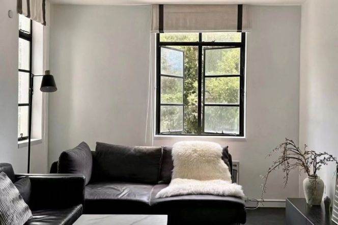 Bright 2BR Apartment near Wukang Mansion with Green View (L10/L11)