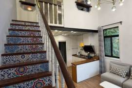1BR Lane House near Middle Huaihai Rd Metro with Balcony (L13)