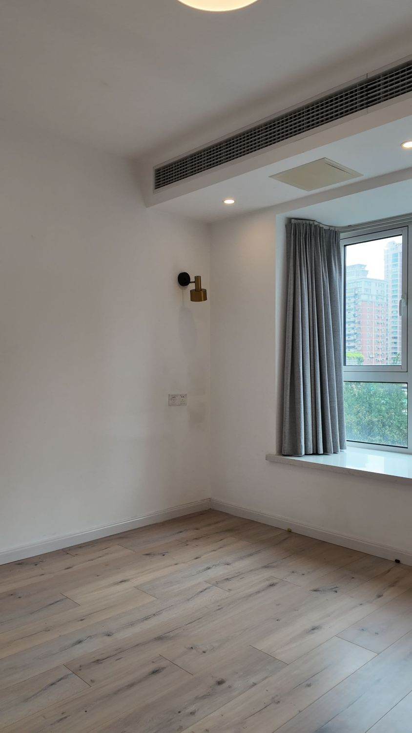 Housing image — Bedroom