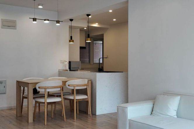 2BR Apartment at The Courtyards