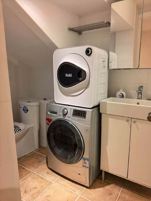 Housing image — Bathroom