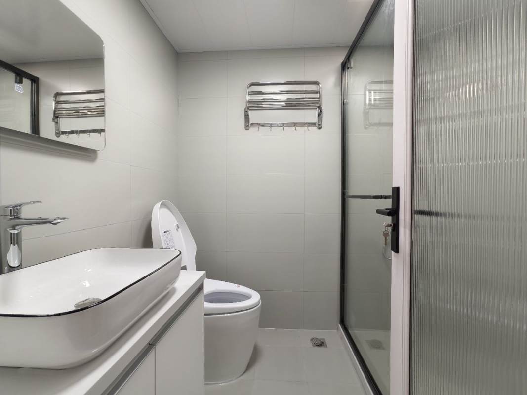 Housing image — Bathroom
