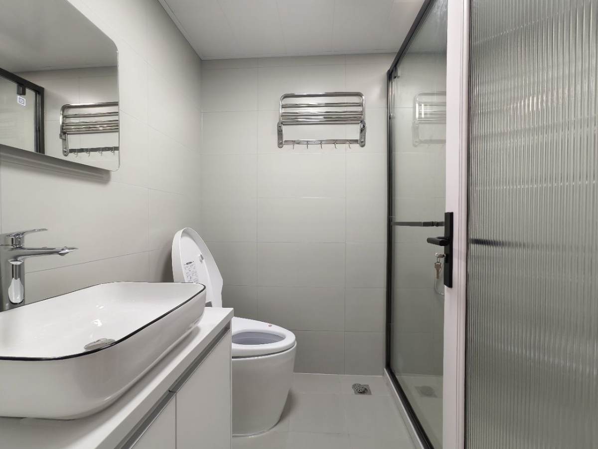 Housing image — Bathroom